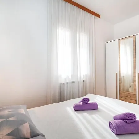 Casa de Férias Basa Rovanjska